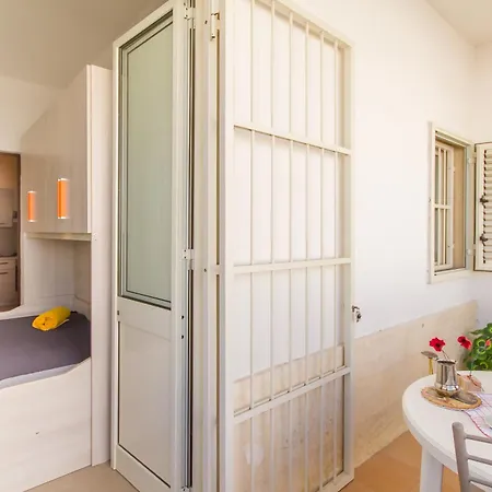 Apartment Casa Lory 2 Near The Sea - Happy *